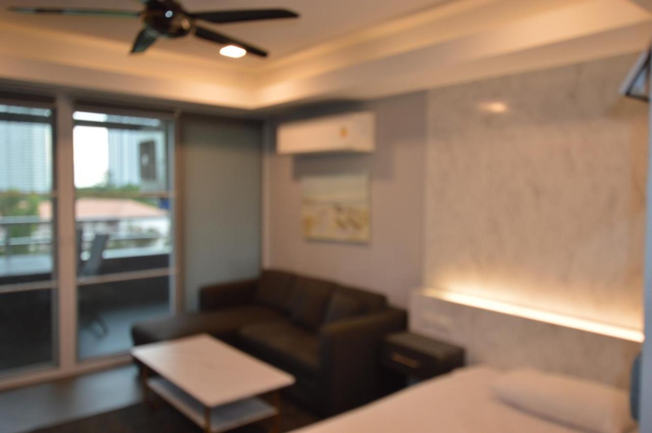 Villa Germania Jomtien Beach Exterior foto