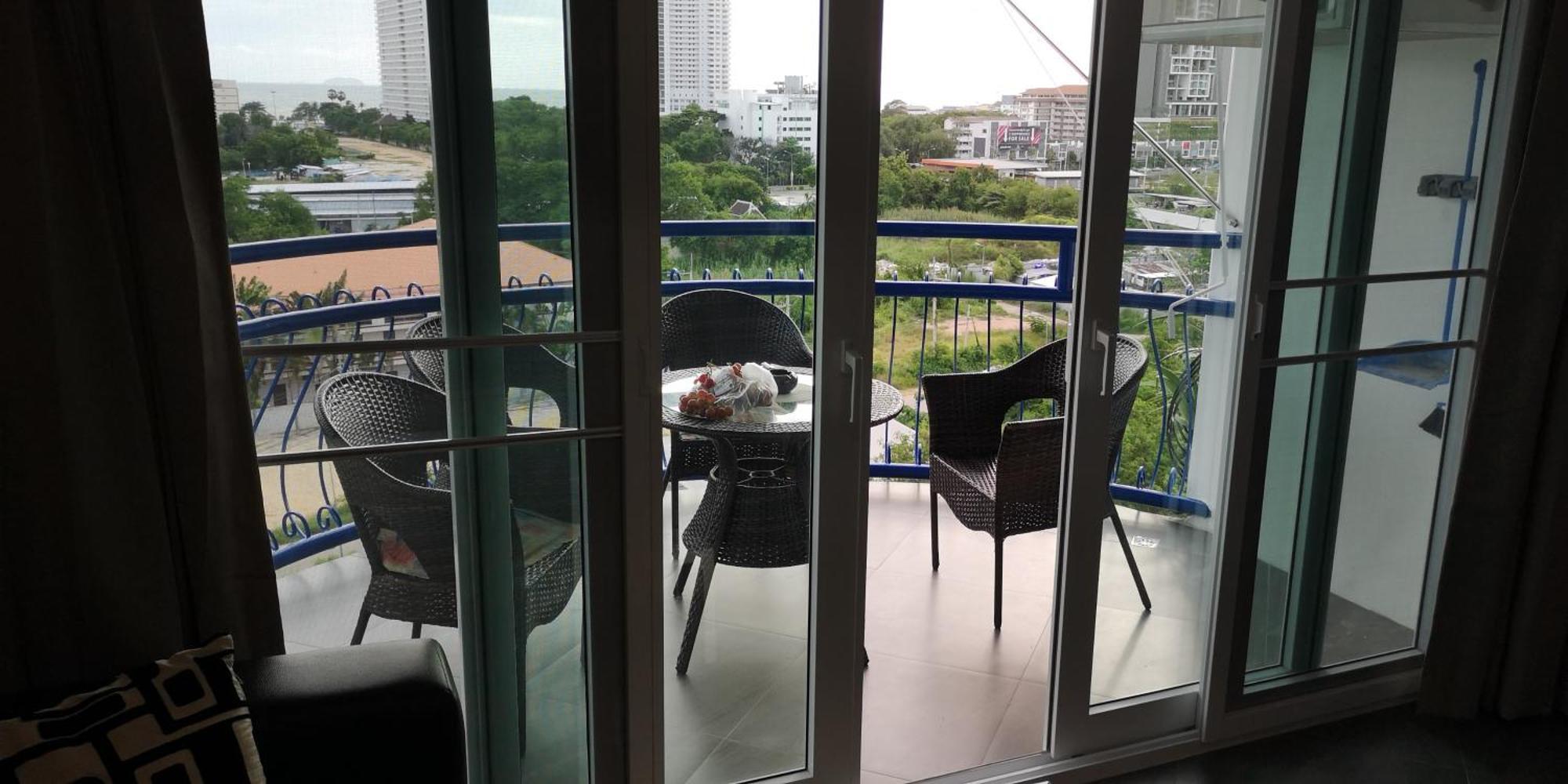 Villa Germania Jomtien Beach Exterior foto